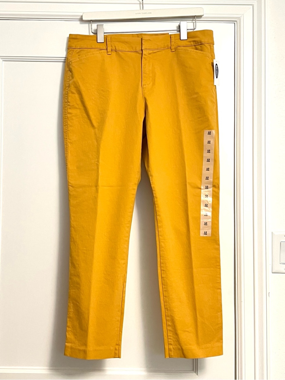 Old Navy Pixie Pants in Mustard Yellow - Picture 4 of 8